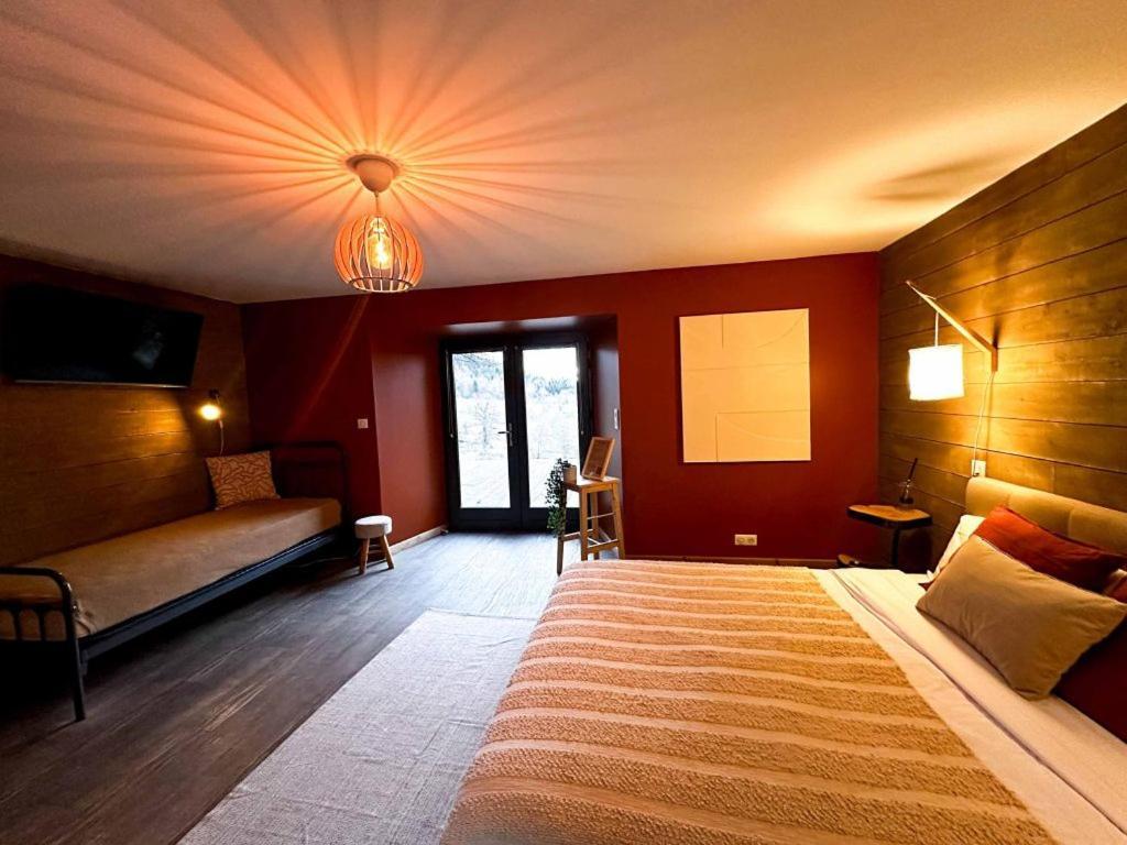 La Ferme Du Bien-Etre Bed and Breakfast Saint-Julien-Chapteuil Exteriör bild